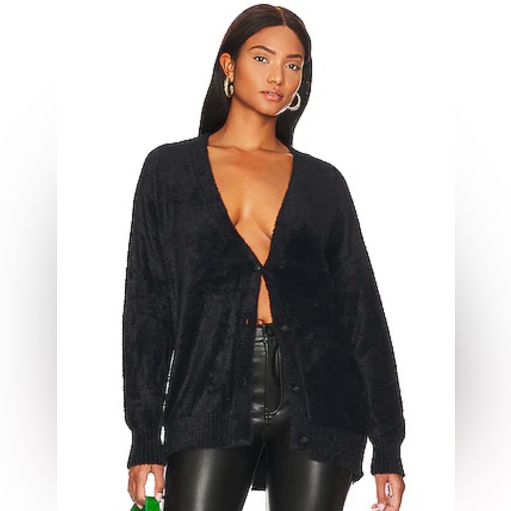 REVOLVE X STEVE MADDEN BLACK FAUX FUR CARDIGAN